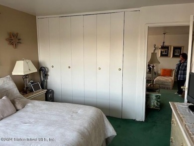 Luxury Hi-Rise 24 hour doorman. Bright & airy 1 bedroom 1 bath on Silver Lake Golf Course in New York - for sale on GolfHomes.com, golf home, golf lot