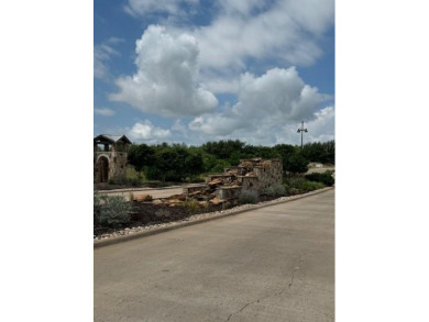 Very Large lot for The Cliffs backs up to the #5 Tee box Pie on The Cliffs Resort in Texas - for sale on GolfHomes.com, golf home, golf lot