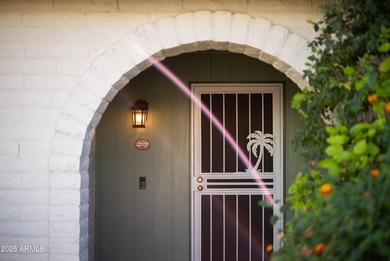 Incredibly well-cared-for Central Tempe gem-just a short walk to on Ken McDonald Golf Course in Arizona - for sale on GolfHomes.com, golf home, golf lot