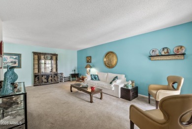 Come see this beautifully maintained 2-bedroom, 2-bath patio on Sun City-Willow Creek / Willow Brook  in Arizona - for sale on GolfHomes.com, golf home, golf lot