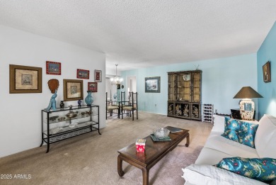 Come see this beautifully maintained 2-bedroom, 2-bath patio on Sun City-Willow Creek / Willow Brook  in Arizona - for sale on GolfHomes.com, golf home, golf lot