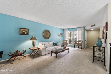 Come see this beautifully maintained 2-bedroom, 2-bath patio on Sun City-Willow Creek / Willow Brook  in Arizona - for sale on GolfHomes.com, golf home, golf lot