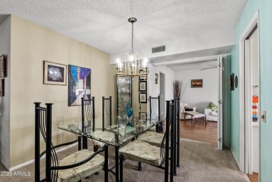 Come see this beautifully maintained 2-bedroom, 2-bath patio on Sun City-Willow Creek / Willow Brook  in Arizona - for sale on GolfHomes.com, golf home, golf lot
