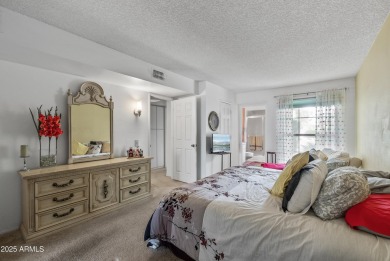 Come see this beautifully maintained 2-bedroom, 2-bath patio on Sun City-Willow Creek / Willow Brook  in Arizona - for sale on GolfHomes.com, golf home, golf lot