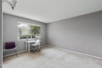 Come see this beautifully maintained 2-bedroom, 2-bath patio on Sun City-Willow Creek / Willow Brook  in Arizona - for sale on GolfHomes.com, golf home, golf lot
