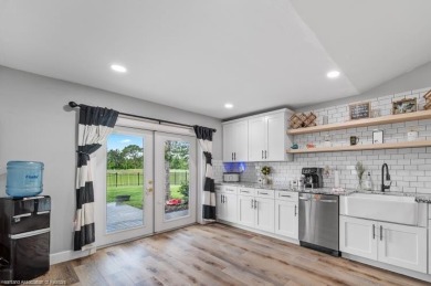 Are you ready to experience the ultimate WOW factor? Your search on Country Club of Sebring in Florida - for sale on GolfHomes.com, golf home, golf lot