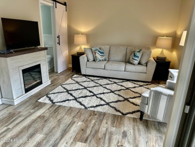 This newly renovated condo nestled between the 16th and 17th on Pinehurst Resort and Country Club in North Carolina - for sale on GolfHomes.com, golf home, golf lot