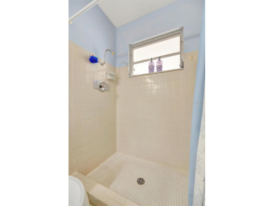Turnkey 2BR/2BA Villa in Parkway Villas - 55+ Active Lifestyle!
 on IMG Academies Golf and Country Club in Florida - for sale on GolfHomes.com, golf home, golf lot