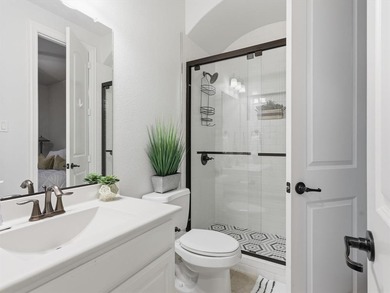 Beautifully maintained 4 bedroom 4 bathroom home in Trophy Club on Trophy Club of Dallas in Texas - for sale on GolfHomes.com, golf home, golf lot