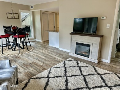 This newly renovated condo nestled between the 16th and 17th on Pinehurst Resort and Country Club in North Carolina - for sale on GolfHomes.com, golf home, golf lot
