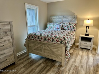 This newly renovated condo nestled between the 16th and 17th on Pinehurst Resort and Country Club in North Carolina - for sale on GolfHomes.com, golf home, golf lot