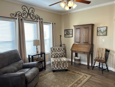 2 BEDROOM, 2 BATHROOM, SUNROOM, DEEP DRIVEWAY, GOLF CART This on Scotland Yards Golf Club in Florida - for sale on GolfHomes.com, golf home, golf lot