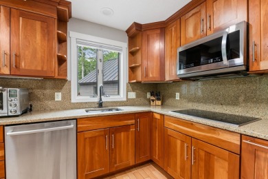 Welcome to this generous home with 4 bedrooms, 4.5 baths and on Eastman Golf Links in New Hampshire - for sale on GolfHomes.com, golf home, golf lot