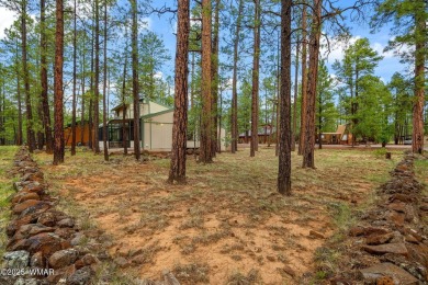 Charming Pinetop Lakes Cabin with Recreation Center Privileges on Pinetop Lakes Country Club in Arizona - for sale on GolfHomes.com, golf home, golf lot