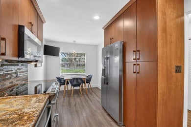 Beautifully updated two-bedroom, two-bath condo featuring a on Hunters Run Golf and Country Club in Florida - for sale on GolfHomes.com, golf home, golf lot