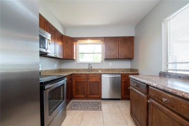 Beautifully remodeled home in Sun City Center! This 2-bedroom on North Lakes Golf Course in Florida - for sale on GolfHomes.com, golf home, golf lot