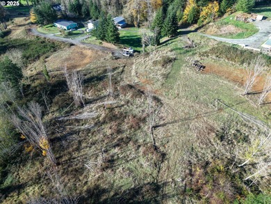 Beautiful 2.60-Acre Golf Course Lot in Ironwood Estates - on  in Oregon - for sale on GolfHomes.com, golf home, golf lot