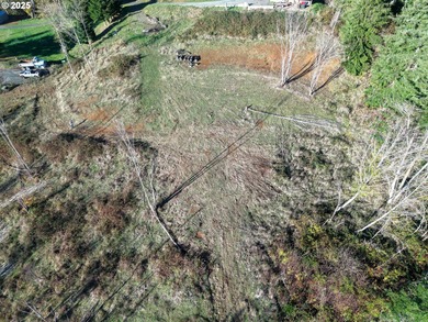 Beautiful 2.60-Acre Golf Course Lot in Ironwood Estates - on  in Oregon - for sale on GolfHomes.com, golf home, golf lot