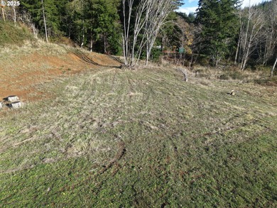 Beautiful 2.60-Acre Golf Course Lot in Ironwood Estates - on  in Oregon - for sale on GolfHomes.com, golf home, golf lot