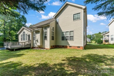 This is completely renovated 2-story brick front home in the on Olde Sycamore Golf Plantation in North Carolina - for sale on GolfHomes.com, golf home, golf lot