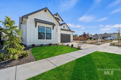 Welcome to the Birkdale by Tresidio Homes. Stunning blend of on Falcon Crest Golf Club in Idaho - for sale on GolfHomes.com, golf home, golf lot