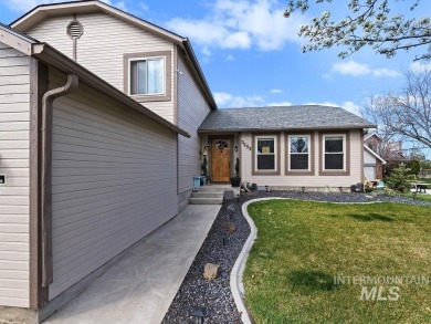 Great 4-Bedroom Home on Lakeview Golf Course - Priced to Sell! on Lakeview Golf Club in Idaho - for sale on GolfHomes.com, golf home, golf lot