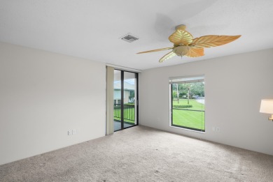 Welcome To Turtle Creek! This Spacious Second-Floor Condo Offers on Turtle Creek Club in Florida - for sale on GolfHomes.com, golf home, golf lot