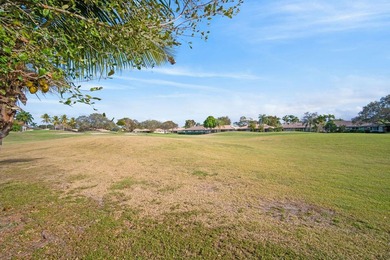 Spacious 1 Bedroom, 1.5 Bath Condo! This bright and on The Club at Emerald Hills in Florida - for sale on GolfHomes.com, golf home, golf lot