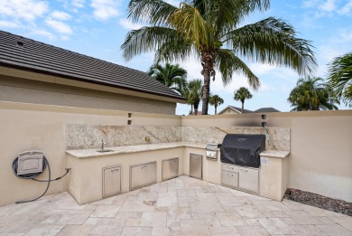 Welcome To Turtle Creek! This Spacious Second-Floor Condo Offers on Turtle Creek Club in Florida - for sale on GolfHomes.com, golf home, golf lot