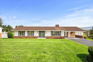 Nestled on a peaceful cul-de-sac, this delightful 4-bedroom, 2 on Shenvalee Golf Club in Virginia - for sale on GolfHomes.com, golf home, golf lot