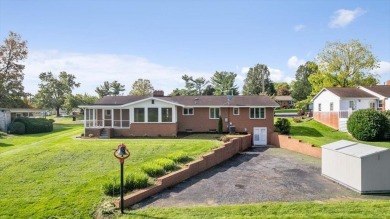 Nestled on a peaceful cul-de-sac, this delightful 4-bedroom, 2 on Shenvalee Golf Club in Virginia - for sale on GolfHomes.com, golf home, golf lot