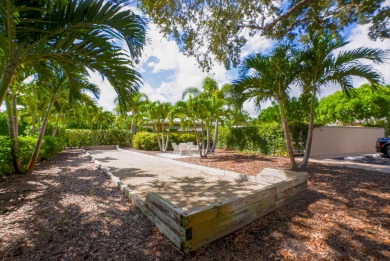 Welcome To Turtle Creek! This Spacious Second-Floor Condo Offers on Turtle Creek Club in Florida - for sale on GolfHomes.com, golf home, golf lot