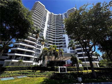 Modern  sun-filled condo in Mystic Pointe - Aventura. This on Turnberry Isle Resort and Club in Florida - for sale on GolfHomes.com, golf home, golf lot