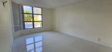 Modern  sun-filled condo in Mystic Pointe - Aventura. This on Turnberry Isle Resort and Club in Florida - for sale on GolfHomes.com, golf home, golf lot