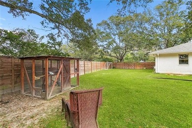Rare double lot on nearly one acre in coveted Country Club on Covington Country Club in Louisiana - for sale on GolfHomes.com, golf home, golf lot