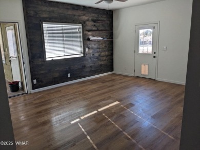 Fantastic Investment Opportunity! This well-maintained on Snowflake Municipal Golf Course in Arizona - for sale on GolfHomes.com, golf home, golf lot