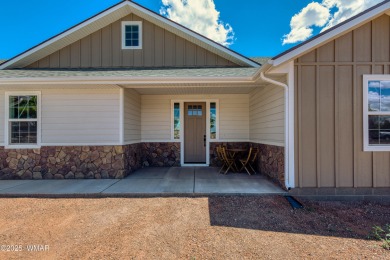 Welcome to this beautifully cared-for 4-bedroom, 2-bathroom home on Snowflake Municipal Golf Course in Arizona - for sale on GolfHomes.com, golf home, golf lot