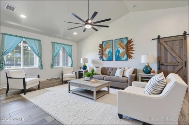 Welcome to this beautifully cared-for 4-bedroom, 2-bathroom home on Snowflake Municipal Golf Course in Arizona - for sale on GolfHomes.com, golf home, golf lot