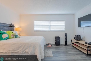 Discover the perfect blend of comfort and convenience in this on Oriole Golf and Tennis Club in Florida - for sale on GolfHomes.com, golf home, golf lot