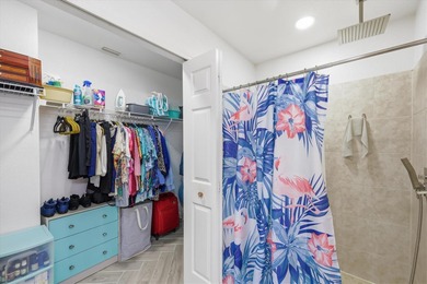 Tropical Paradise Living - No HOA!  ** THE FENCE IN THE BACK IS on Duffys Golf Center in Florida - for sale on GolfHomes.com, golf home, golf lot