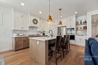 Nestled in the sought-after Redhawk Ridge subdivision, this on Hunters Point Golf Club in Idaho - for sale on GolfHomes.com, golf home, golf lot