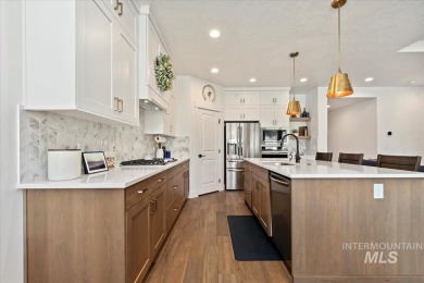 Nestled in the sought-after Redhawk Ridge subdivision, this on Hunters Point Golf Club in Idaho - for sale on GolfHomes.com, golf home, golf lot