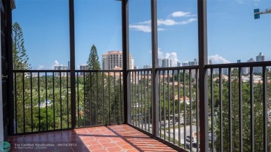 Unbeatable location in Aventura! Musts see 2/2, high floor unit on Turnberry Isle Resort and Club in Florida - for sale on GolfHomes.com, golf home, golf lot