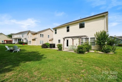 Seller offering up to $10k in closing costs with acceptable on Stonebridge Golf Club in North Carolina - for sale on GolfHomes.com, golf home, golf lot