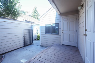 Stunning Lakefront Condo in Harbor Isle Golf Course Community! on Harbor Links Golf Course in Oregon - for sale on GolfHomes.com, golf home, golf lot