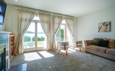 Stunning Lakefront Condo in Harbor Isle Golf Course Community! on Harbor Links Golf Course in Oregon - for sale on GolfHomes.com, golf home, golf lot