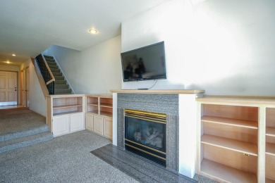 Stunning Lakefront Condo in Harbor Isle Golf Course Community! on Harbor Links Golf Course in Oregon - for sale on GolfHomes.com, golf home, golf lot