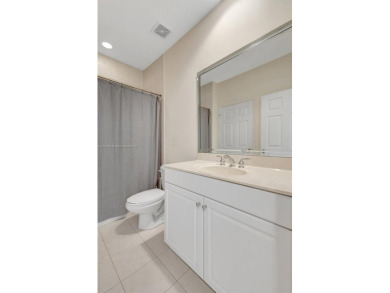 FABULOUS 4/3 2-story townhome in Davie!! This home is in a very on Grande Oaks Golf Club in Florida - for sale on GolfHomes.com, golf home, golf lot