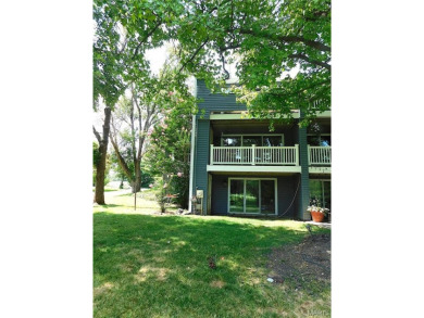 Enjoy golf course living in this spacious 2-story end-unit condo on Lake Forest Golf and Country Club in Missouri - for sale on GolfHomes.com, golf home, golf lot