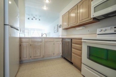 Stunning Lakefront Condo in Harbor Isle Golf Course Community! on Harbor Links Golf Course in Oregon - for sale on GolfHomes.com, golf home, golf lot